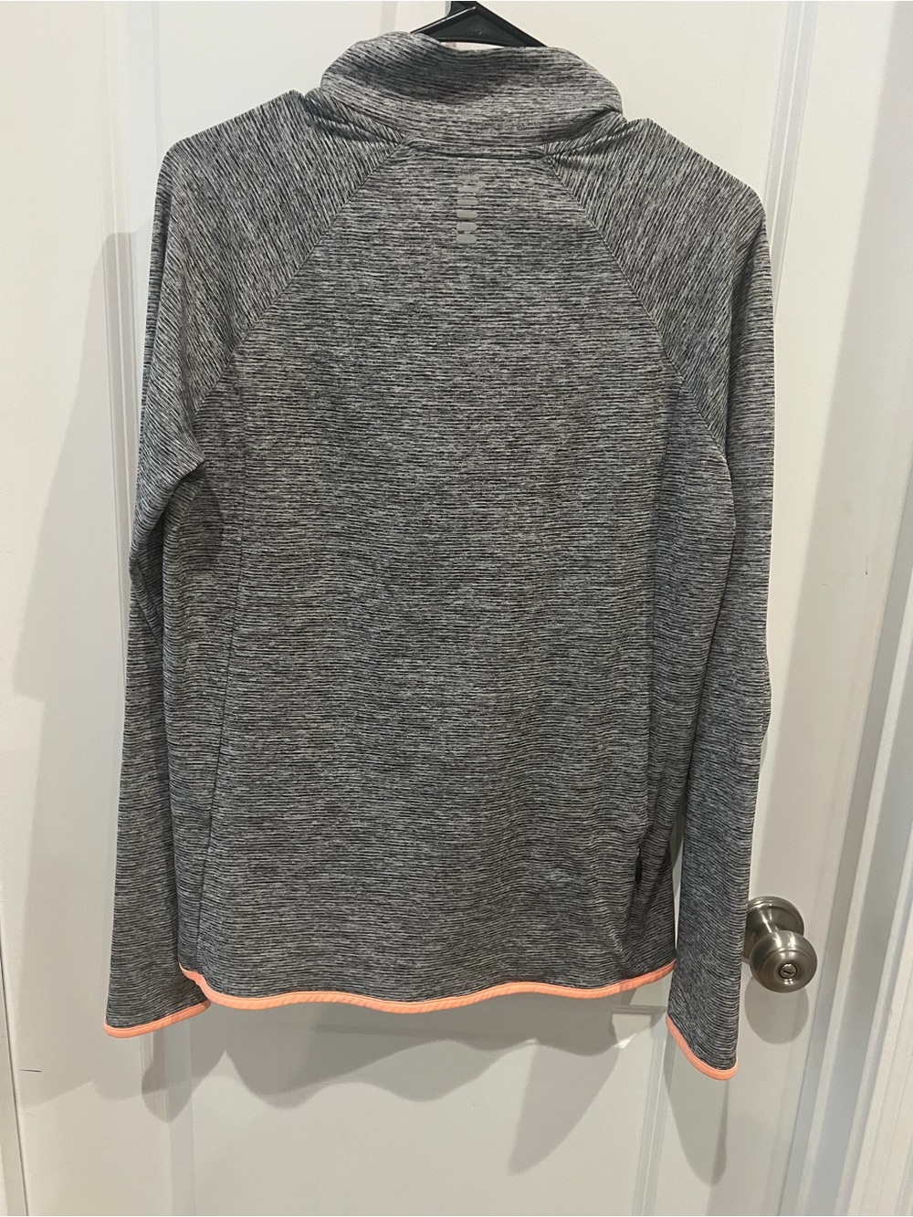 Under Armour Quarter-Zip Pullover Size Large - Picture 8 of 16